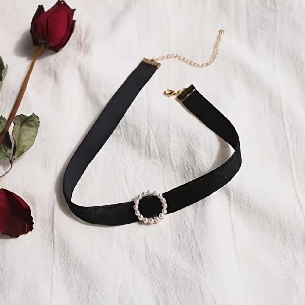 NEW! Elegant Black Choker Necklace with Pearl Accent A8-259